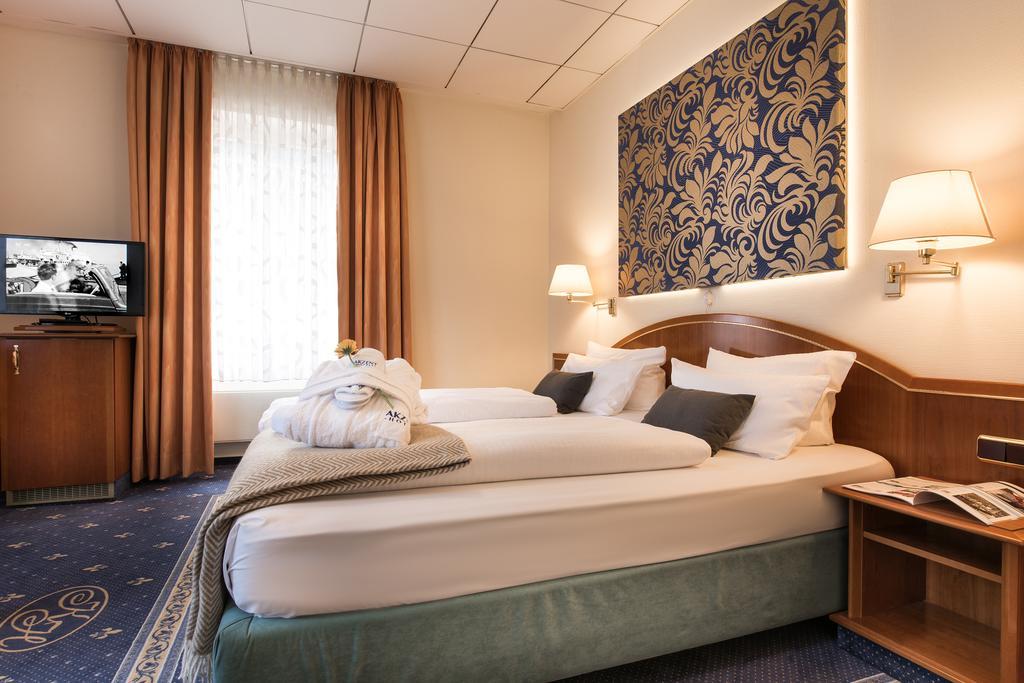 Akzent Hotel Koehler Gießen Екстериор снимка