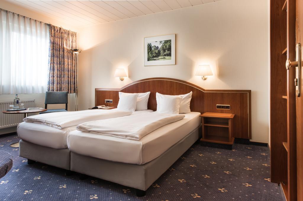 Akzent Hotel Koehler Gießen Екстериор снимка