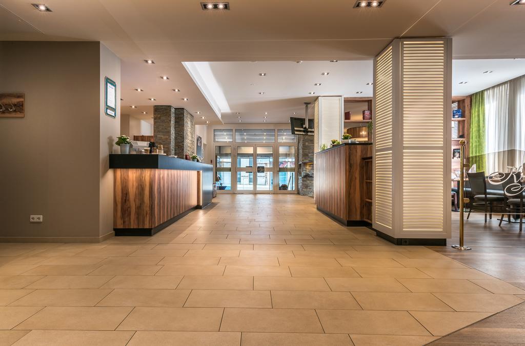 Akzent Hotel Koehler Gießen Екстериор снимка