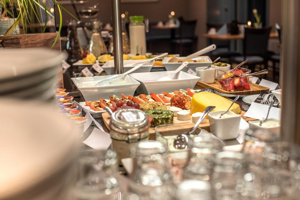 Akzent Hotel Koehler Gießen Екстериор снимка